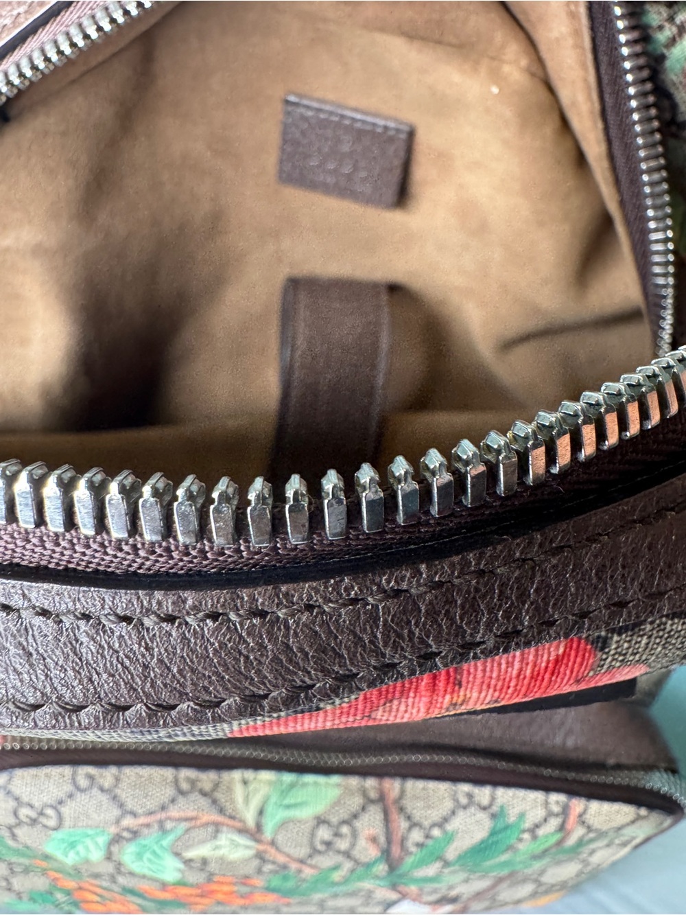 Gucci Brown GG Supreme Floral & Bird Canvas Backpack with Blue Accents - Picture 10 of 13